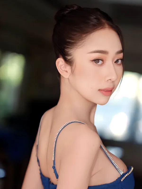 Vivian, commercial model in Kuala Lumpur, Malaysia
